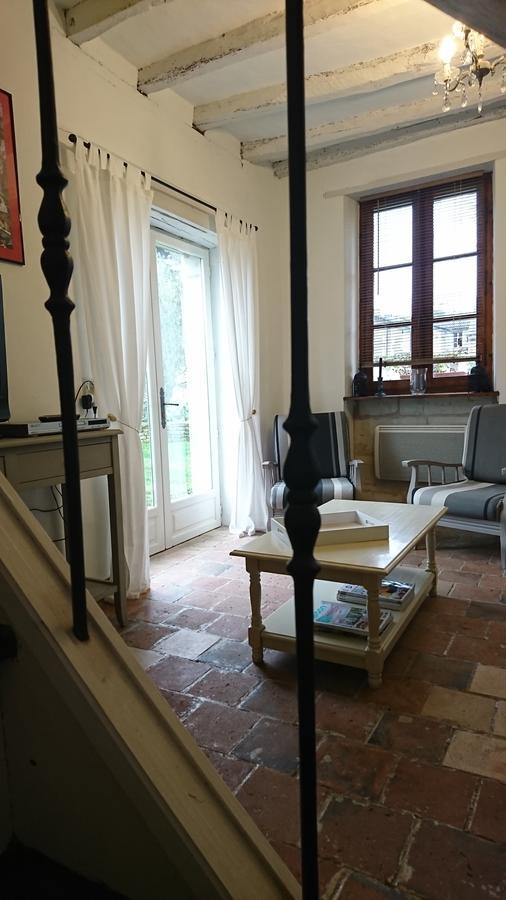 Vila L'Olivier Monts-sur-Guesnes Pokoj fotografie